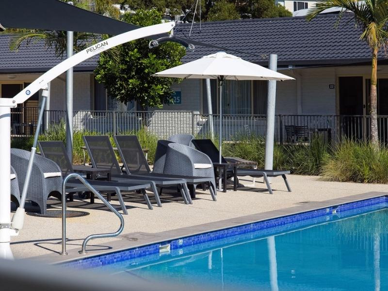 Mobility lift in pool at Seaside Holiday Resort in Fingal Bay  (800 × 600mm) (800 × 600mm)