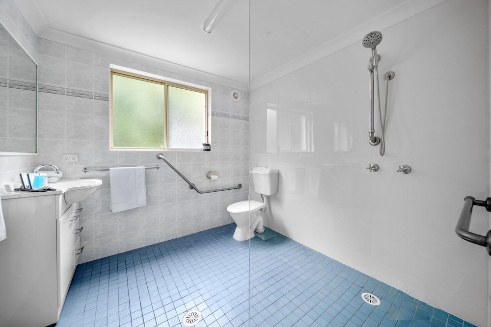 Haven Wheelchair Accessible 2bdr Apartment Bathroom Haven Wheelchair Accessible 2bdr Apartment Bathroom